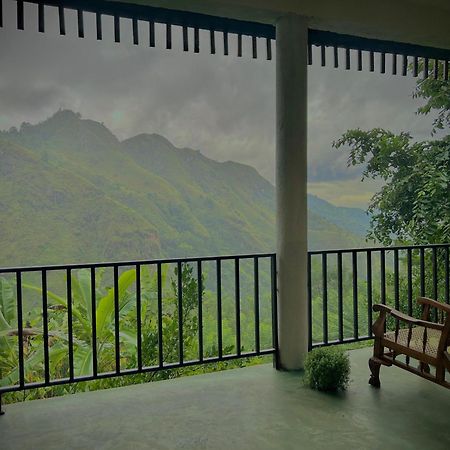 Nature Green Hotels On Rock Home Ella Exterior photo