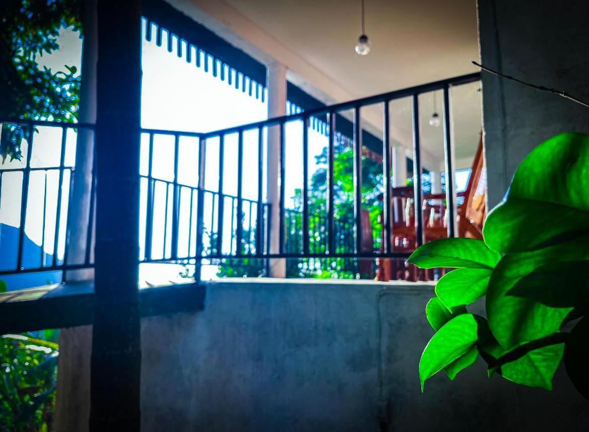 Nature Green Hotels On Rock Home Ella Exterior photo